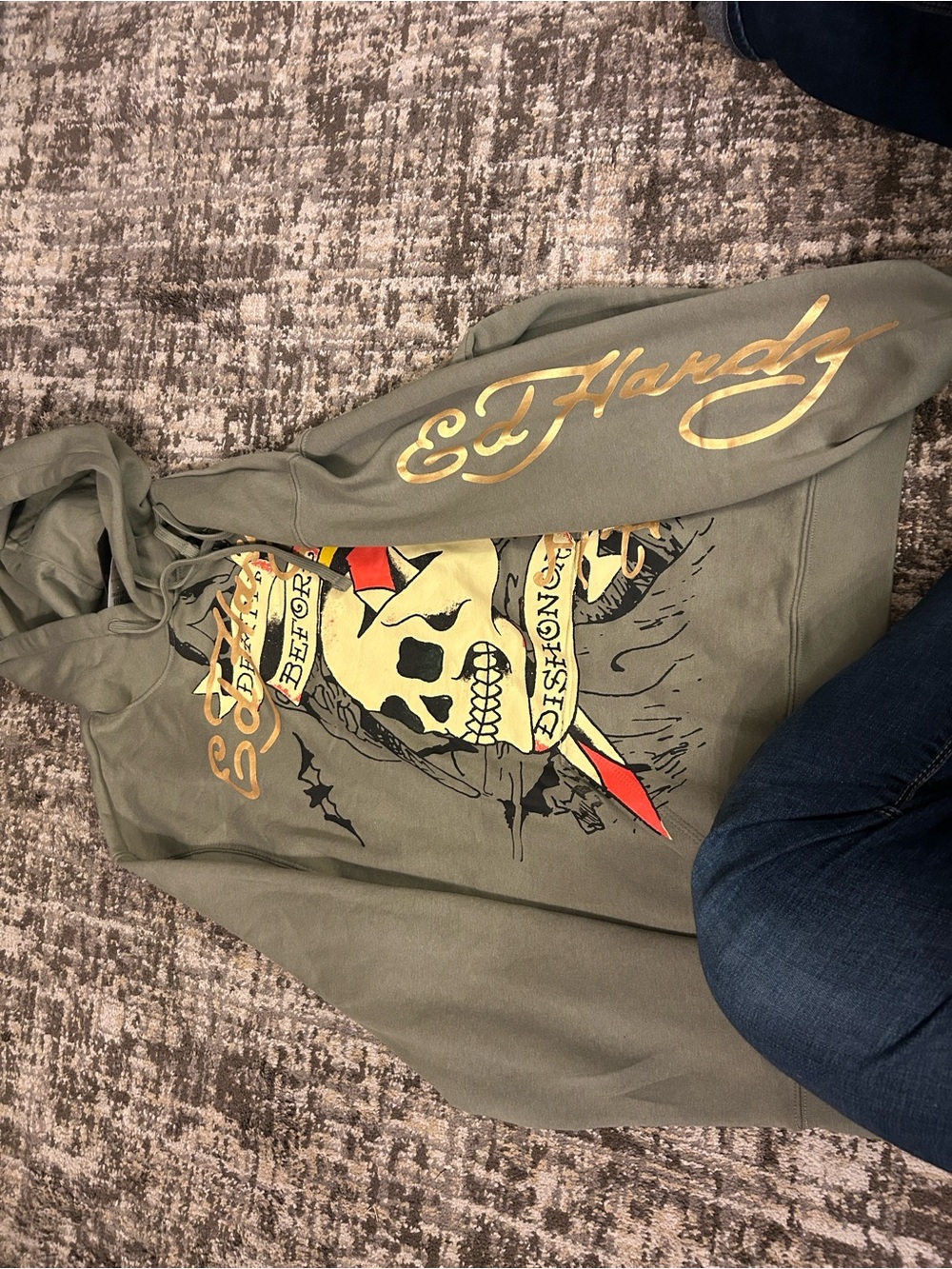 NEW ED HARDY MYSTERY BOX WORTH $150 to $250!!!! - Picture 7 of 16